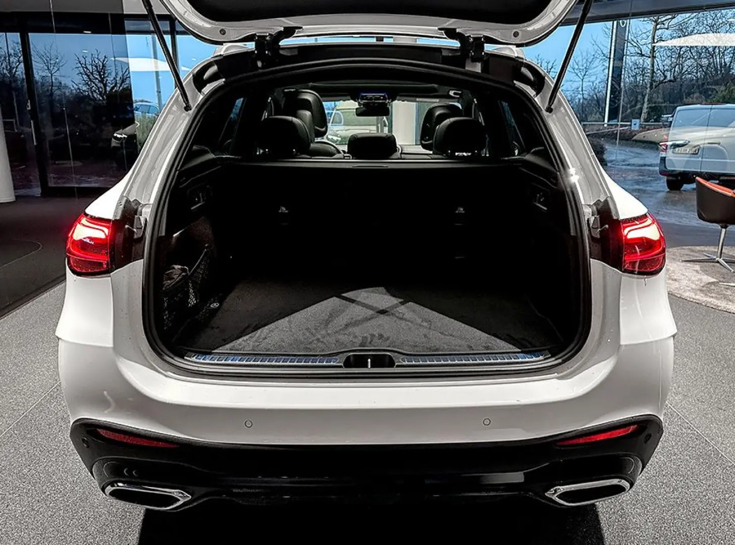 GLC 200 4M Ed.AMG Night DigiL Pano AHK Distronic