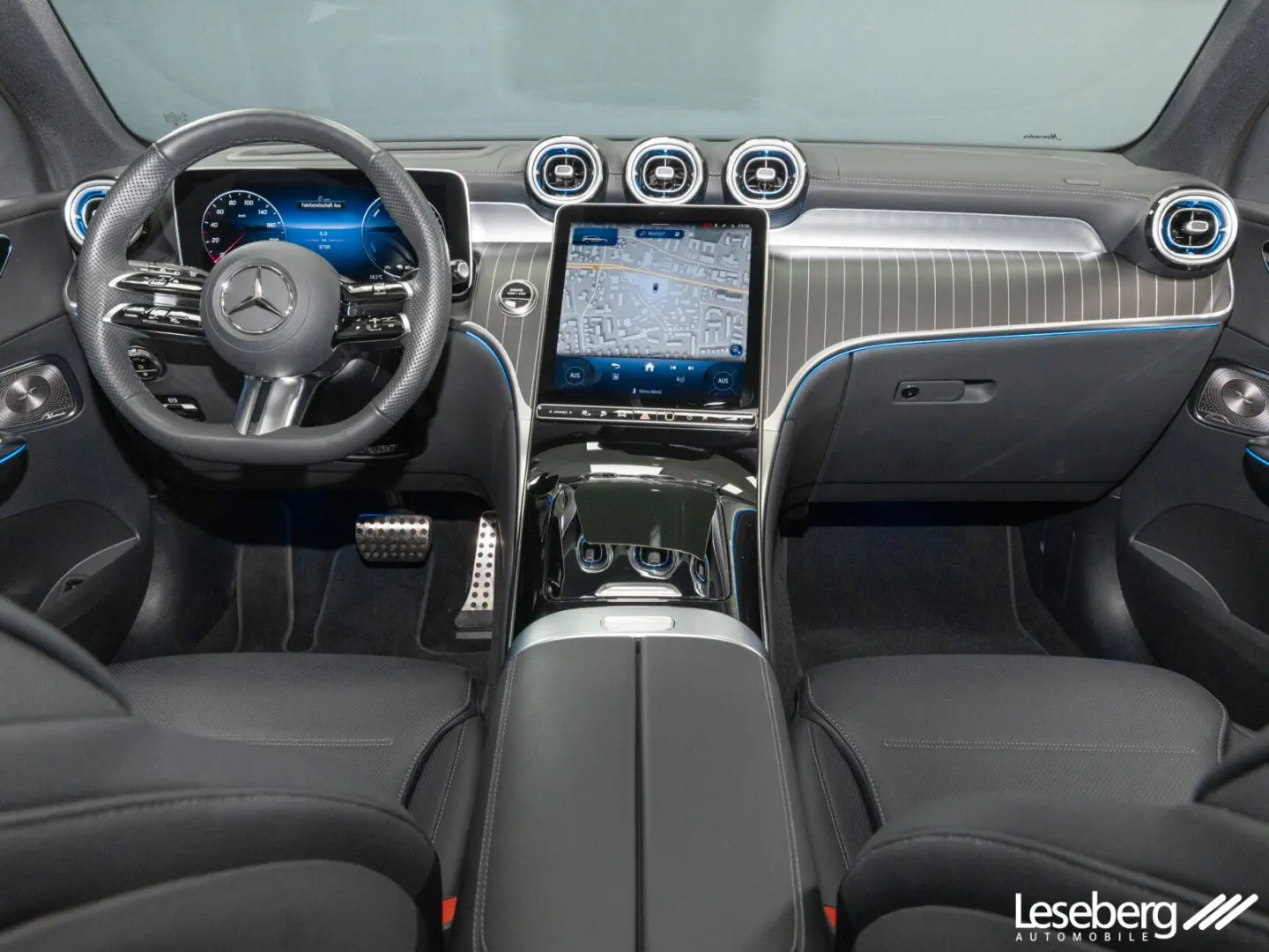 GLC 300 de 4M AMG DIG.LIGHT AHK Pano Distro HUD