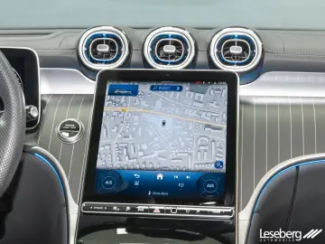 GLC 300 de 4M AMG DIG.LIGHT AHK Pano Distro HUD