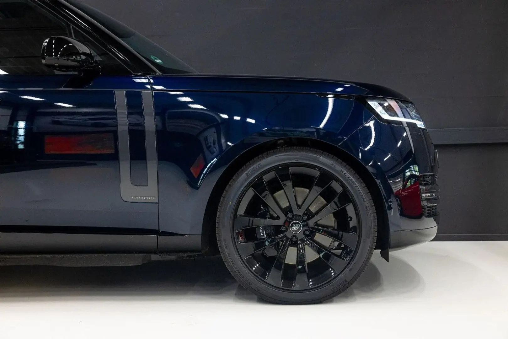 Range Rover 3.0 P550e Autobiography PHEV SV Colo