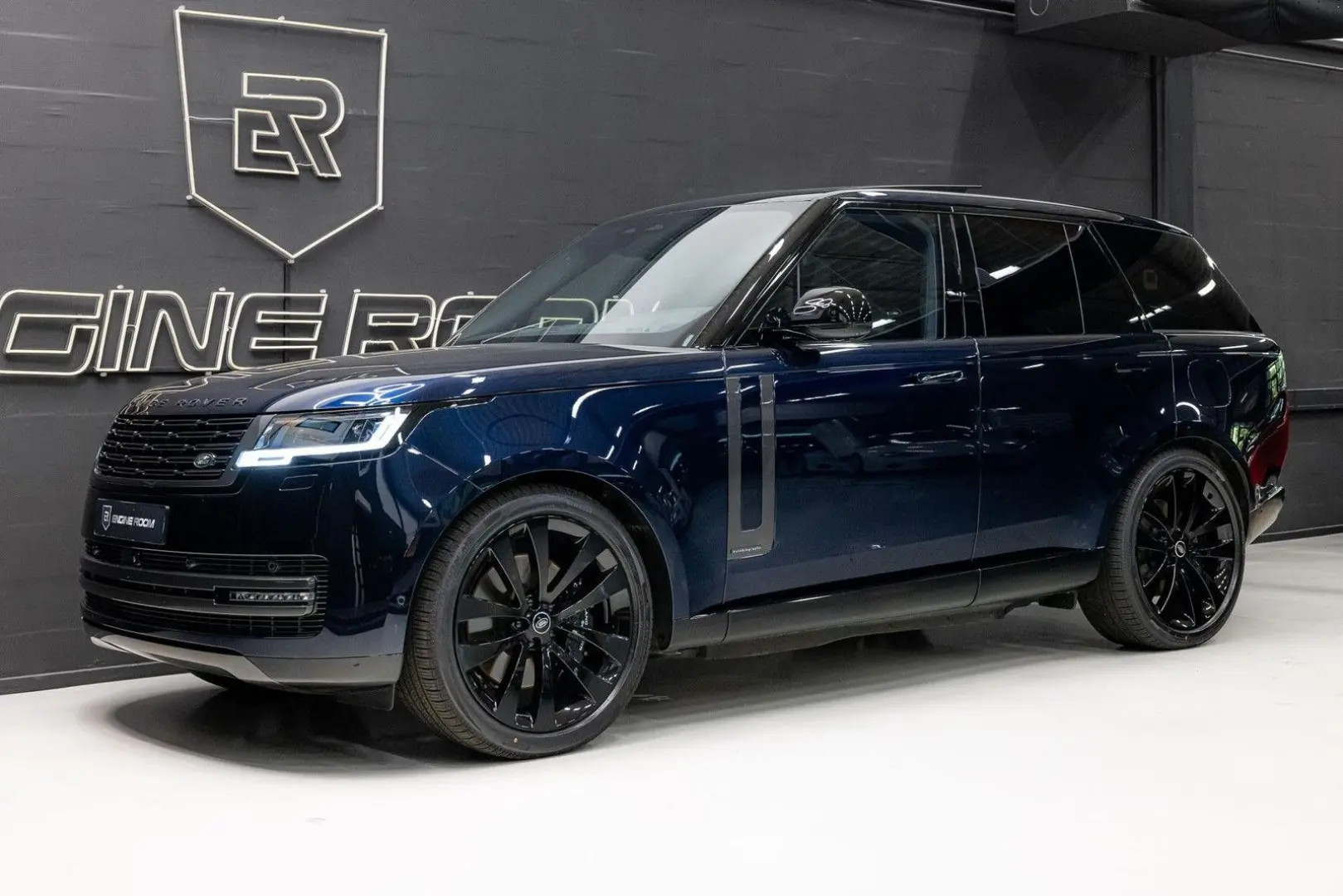 Range Rover 3.0 P550e Autobiography PHEV SV Colo