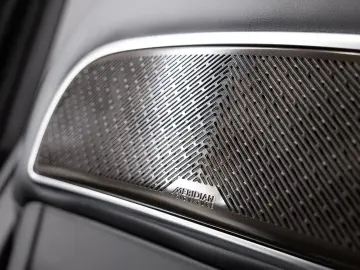 Range Rover 3.0 P550e Autobiography PHEV SV Colo