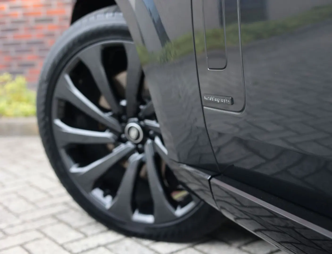 Range Rover P550e Autobiography   23 Inch - SV