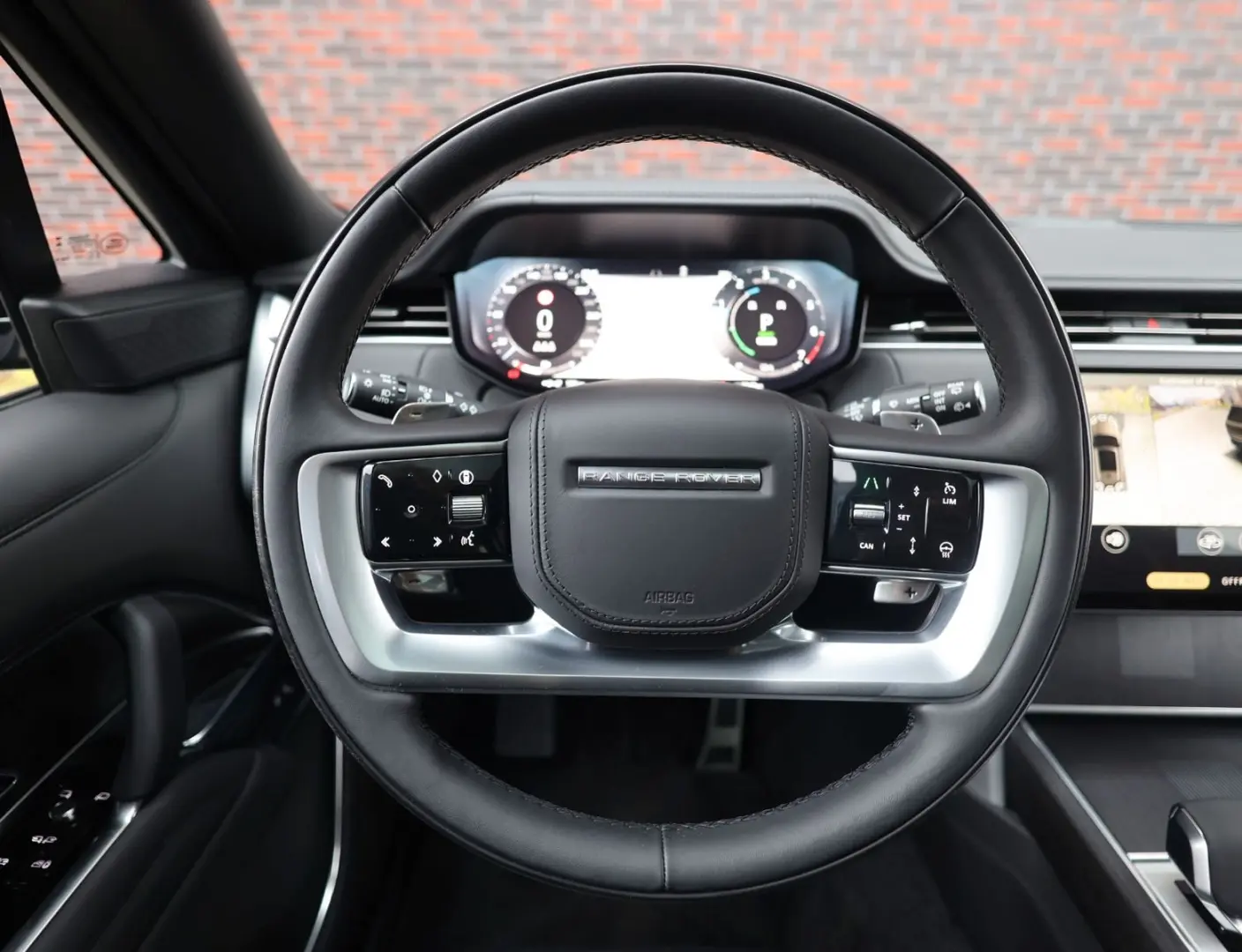 Range Rover P550e Autobiography   23 Inch - SV