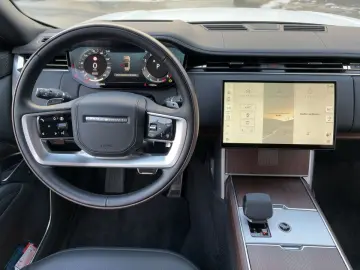 Range Rover P530 Autobiography SWB Multimedia