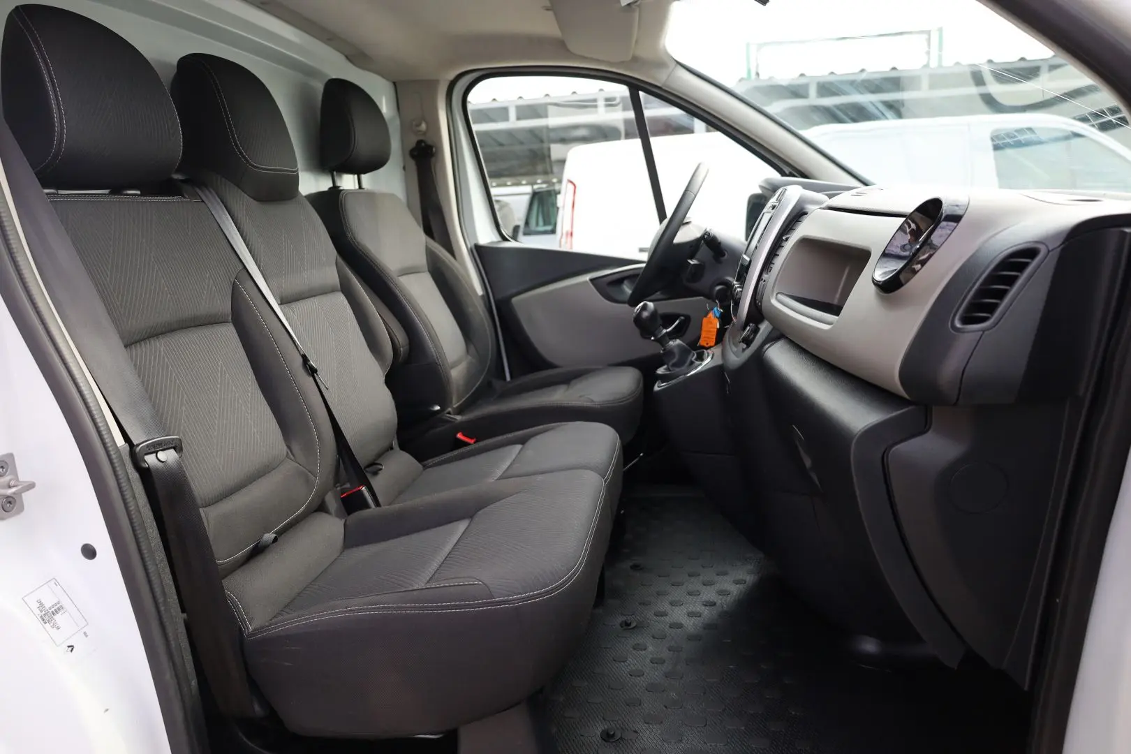 Renault Trafic 1.6 120 cp L1H1