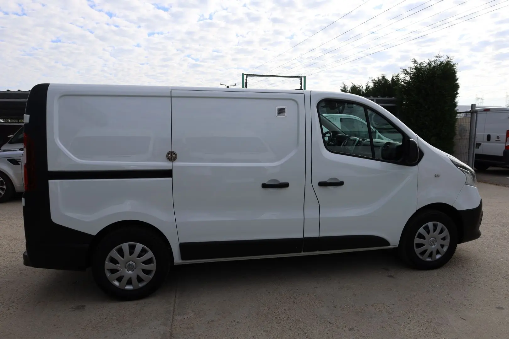 Renault Trafic 1.6 120 cp L1H1