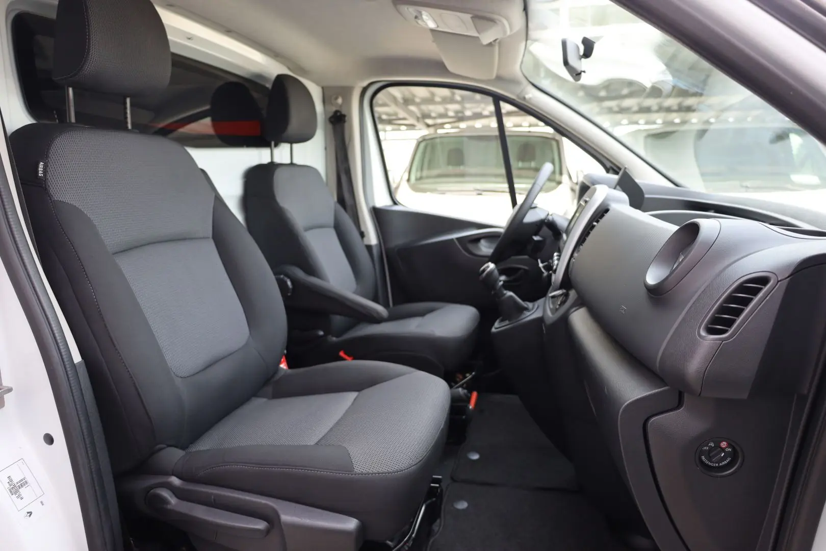 Renault Trafic L1H1 2.0 DCI 120hp