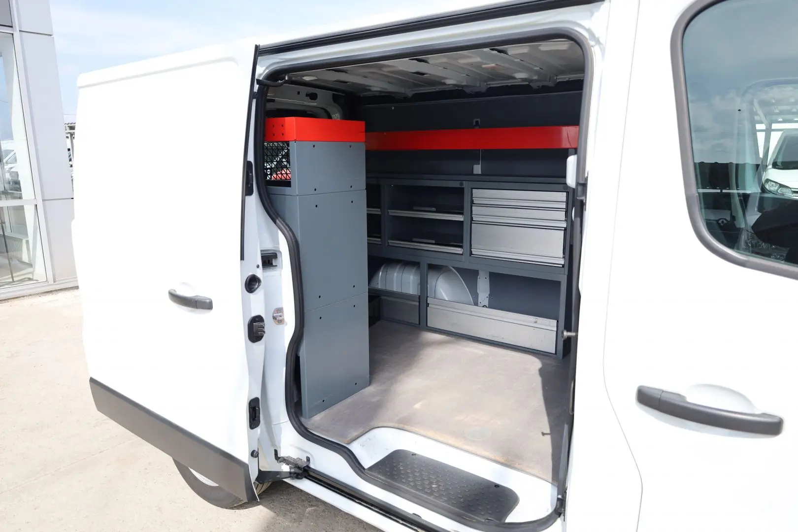 Renault Trafic L1H1 2.0 DCI 120hp