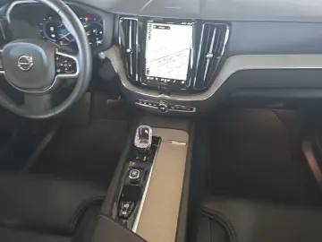 XC60 B5 B AWD Plus Dark