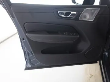 XC 60 B5 Ultra Dark AWD