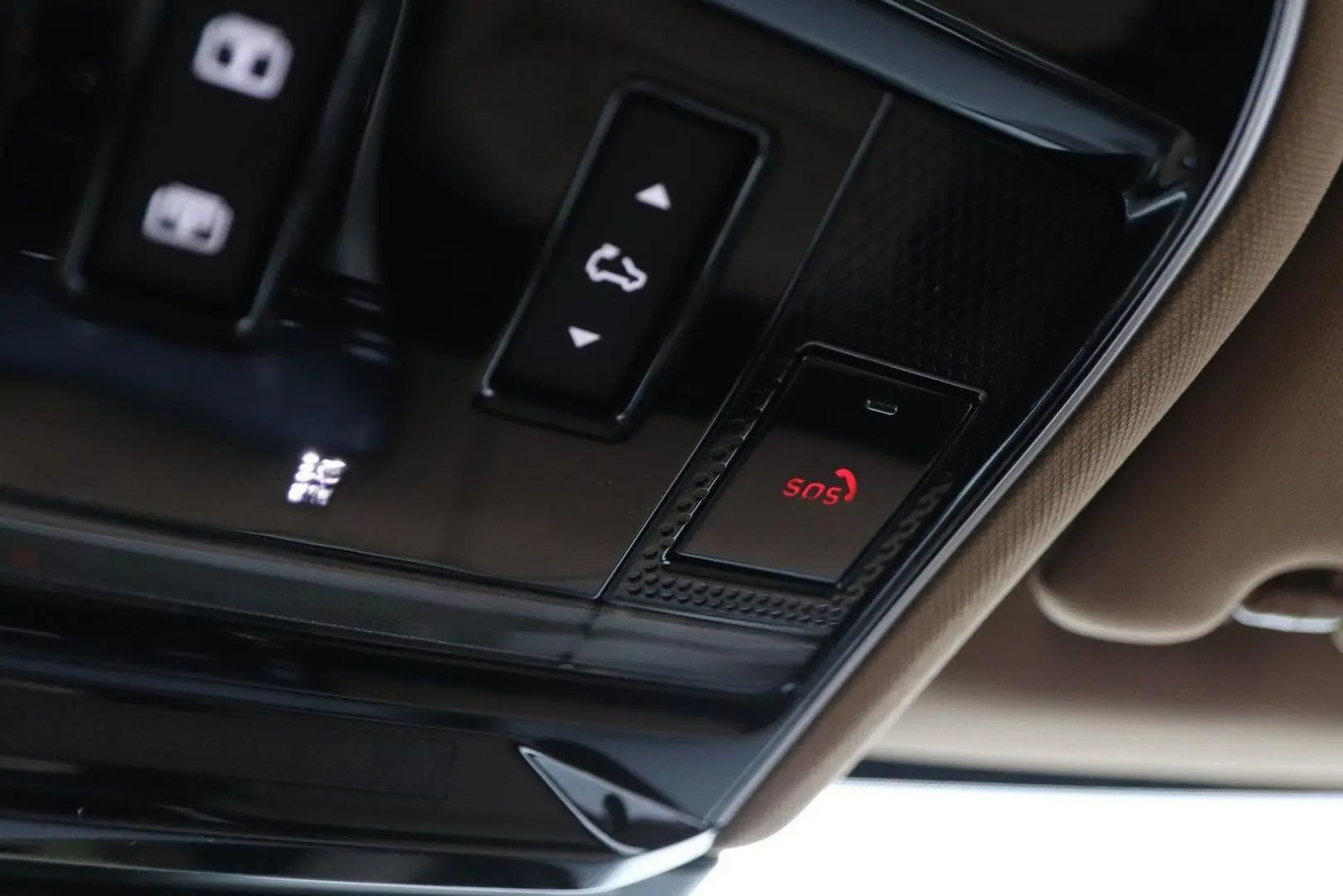 Range Rover Sport 3.0 P550e Autobiography   Cara