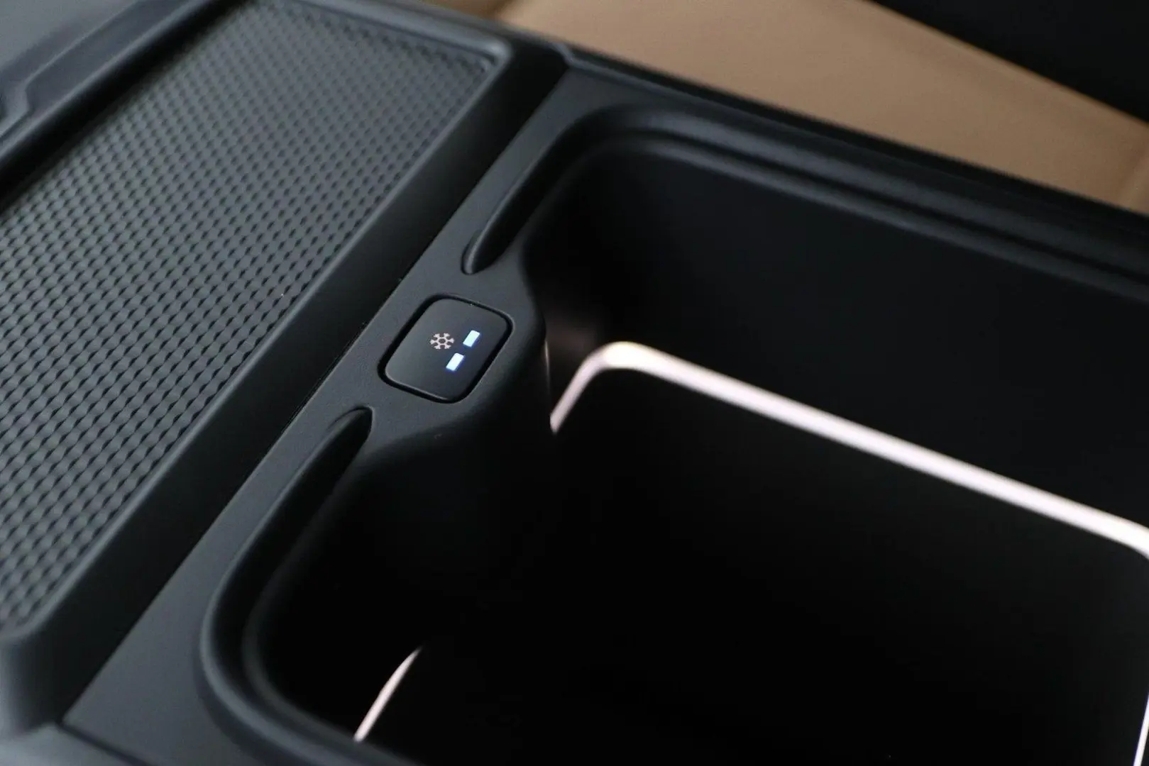 Range Rover Sport 3.0 P550e Autobiography   Cara