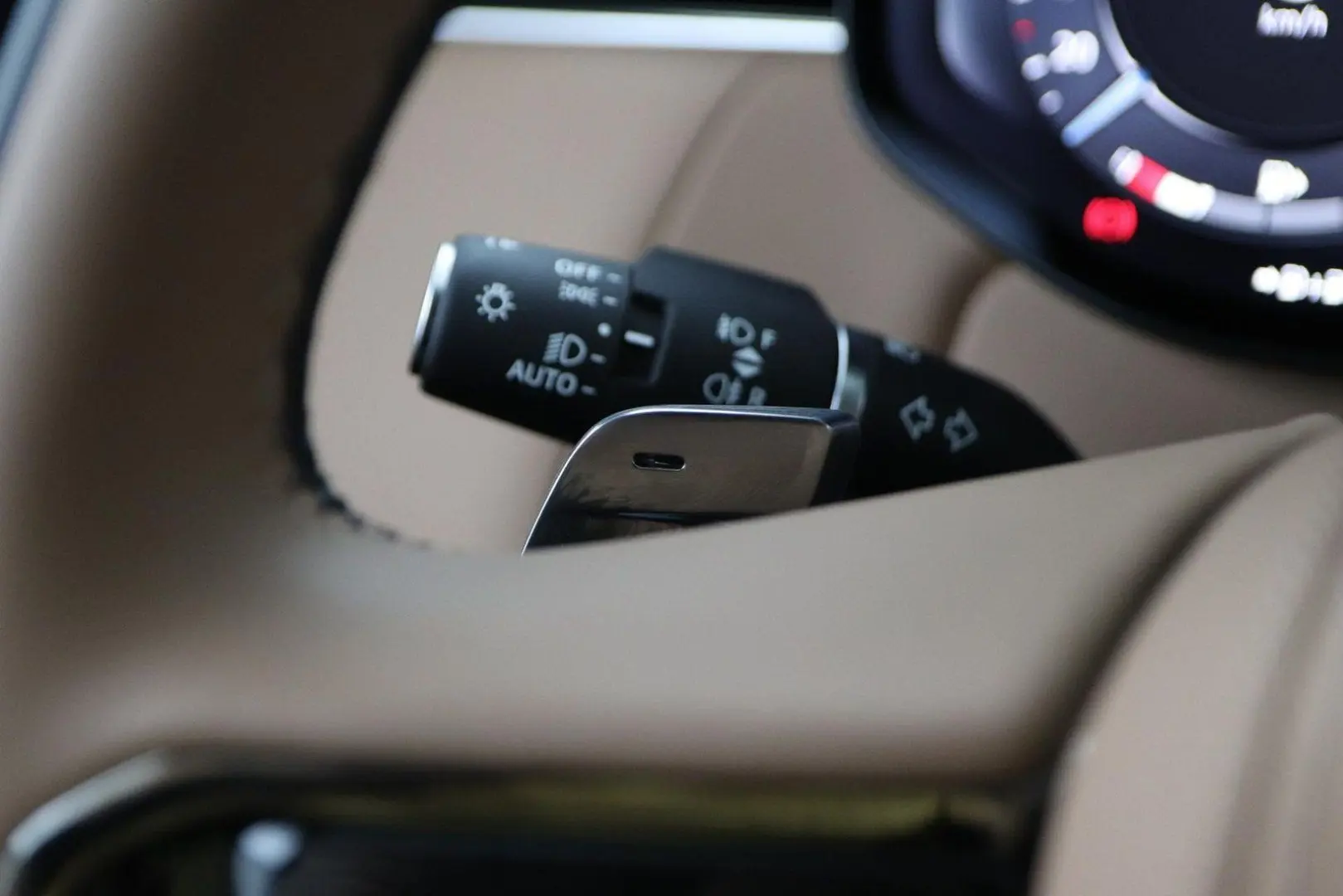 Range Rover Sport 3.0 P550e Autobiography   Cara