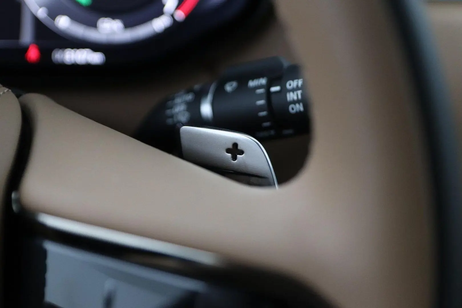 Range Rover Sport 3.0 P550e Autobiography   Cara