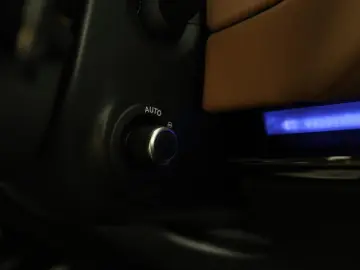 Range Rover Sport 3.0 P550e Autobiography   Cara