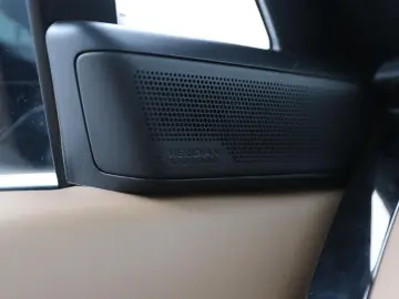 Range Rover Sport 3.0 P550e Autobiography   Cara