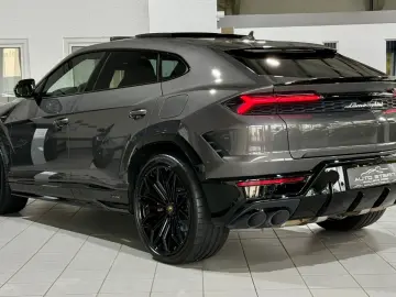 Urus SE 4.0 MY25 ANIMA B&O PANO HUD MASSAGE 23