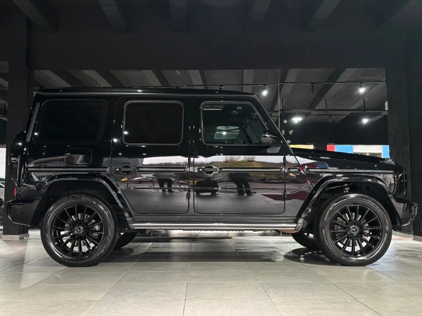 G 400d  AMG Burmester 360  Schiebedach Carbon