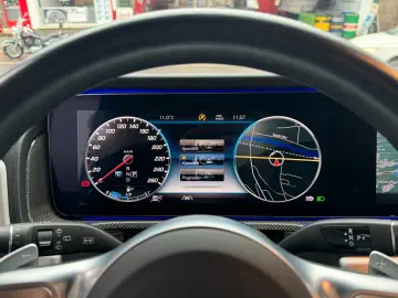 G 400d  AMG Burmester 360  Schiebedach Carbon