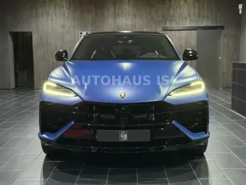 Urus SE BLU GRIFO MATT AD-PERSONAM CARBON 3D B&O