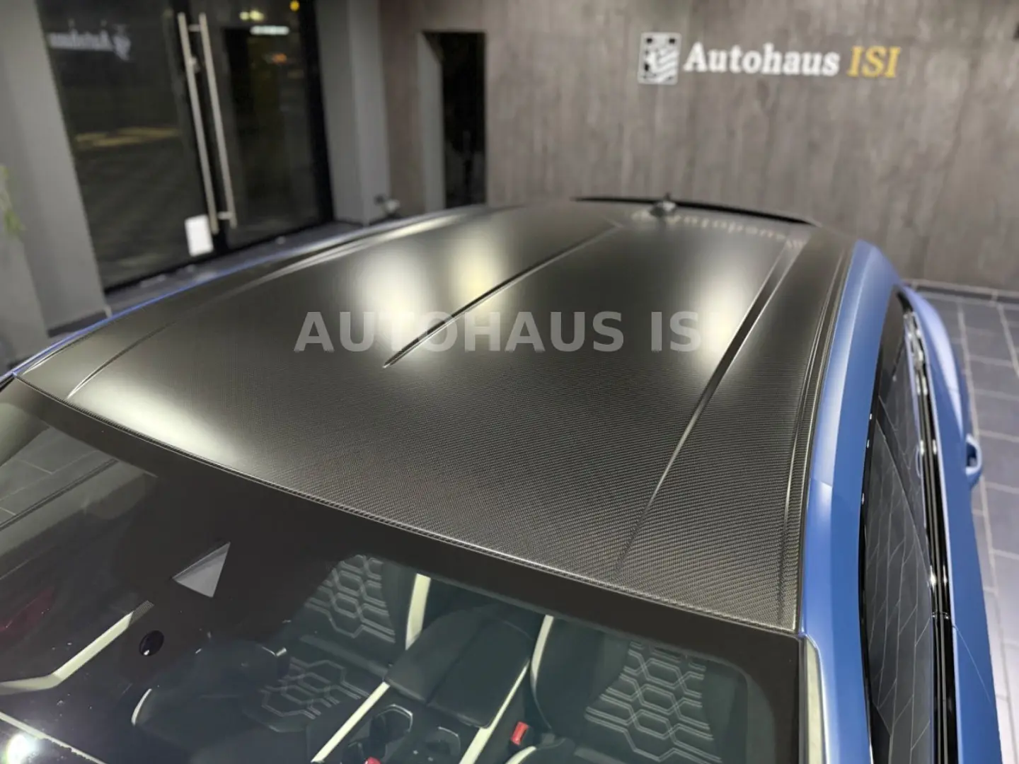 Urus SE BLU GRIFO MATT AD-PERSONAM CARBON 3D B&O