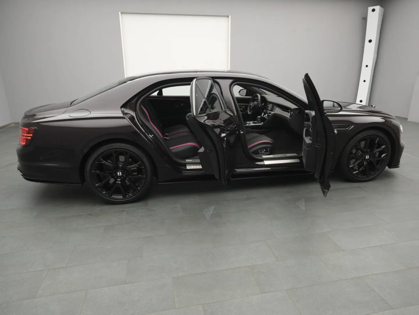 Flying Spur Speed Blackline Touring Styling Naim