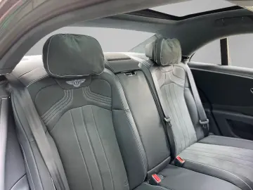 Flying Spur S 4.0 V8 - Naim Pano Park Heater