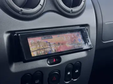 Dacia Duster – 2011