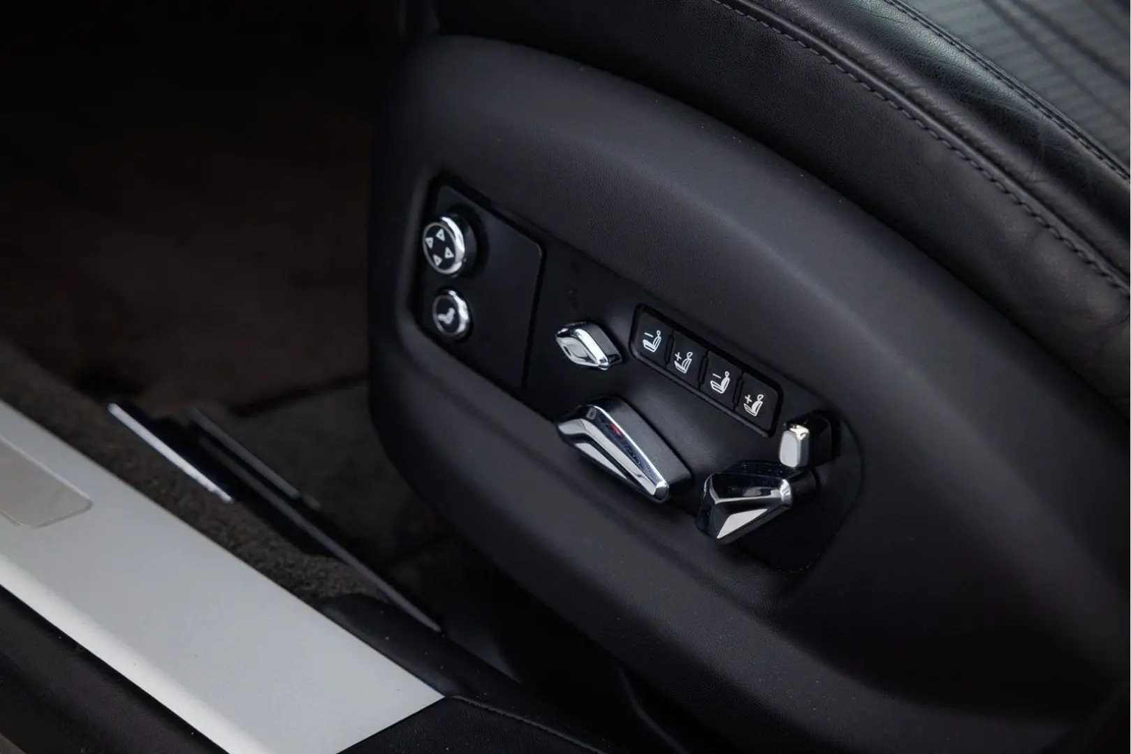 Flying Spur Hybrid MY22