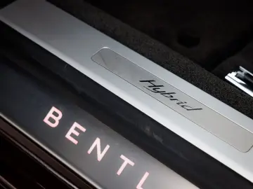 Flying Spur Hybrid MY22