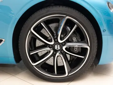 Continental GT V8 Azure