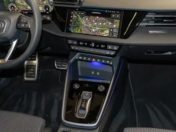 A3 Sportback 35 TFSI S line Matrix Navi Pano HuD