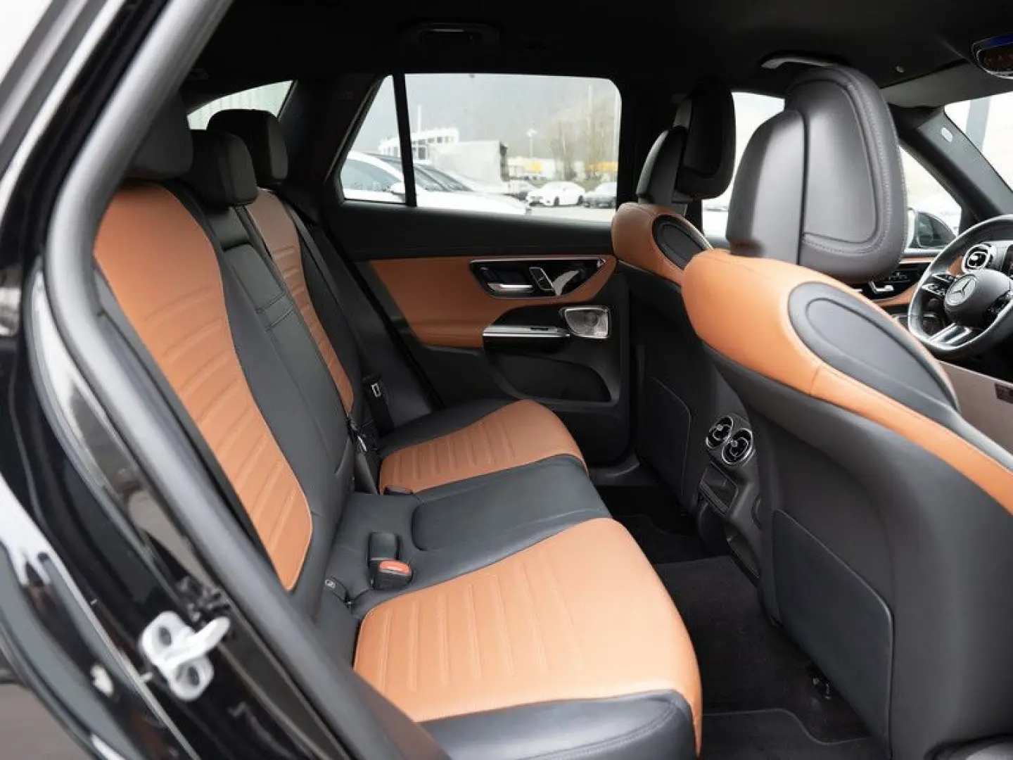 GLC 200 4M AMG-Sport DIGITAL Night Burm Stdhz 20