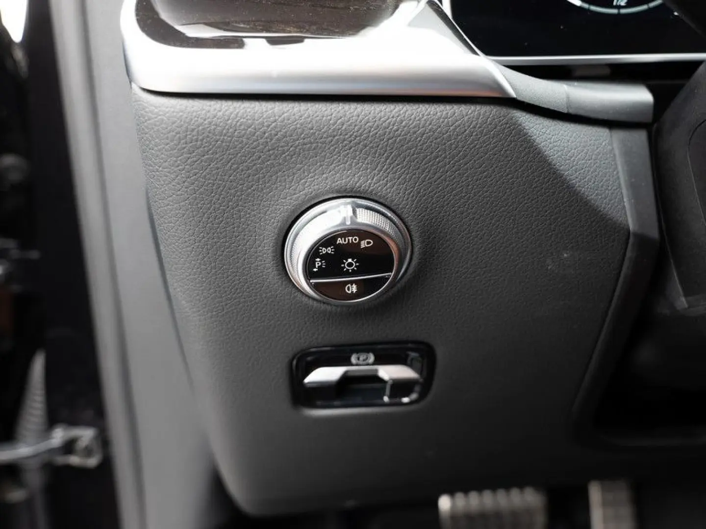 GLC 200 4M AMG-Sport DIGITAL Night Burm Stdhz 20