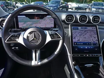 Mercedes-Benz C 180 Limuzină AVANTGARDE 360  AHK