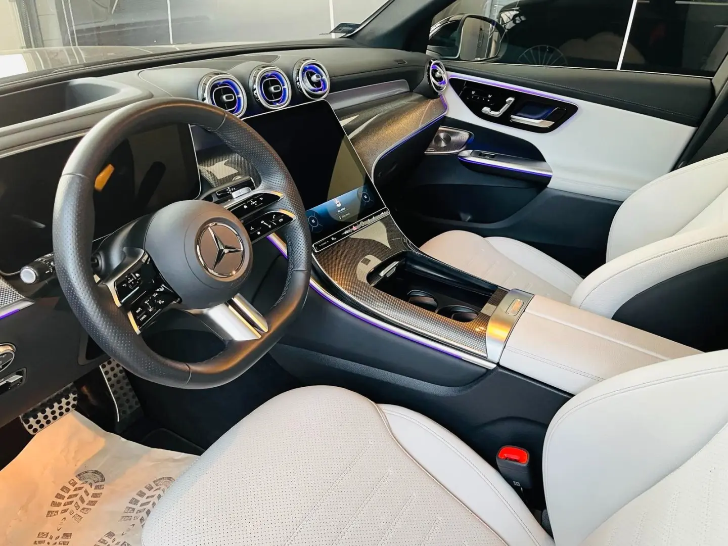 GLC 220 d 4Matic   PANORAMA LED 360 KAMERA