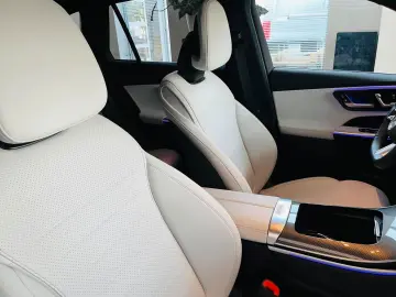 GLC 220 d 4Matic   PANORAMA LED 360 KAMERA