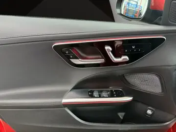 Mercedes-Benz C 180 AMG Premium DigiLight 360