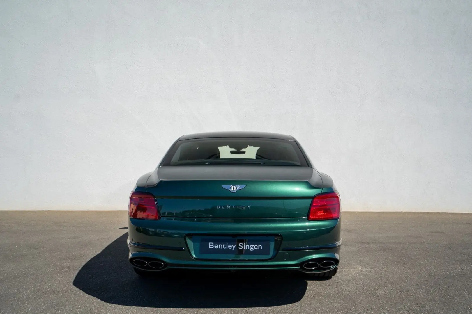 Flying Spur Azure V8  Naim  Rotating Display