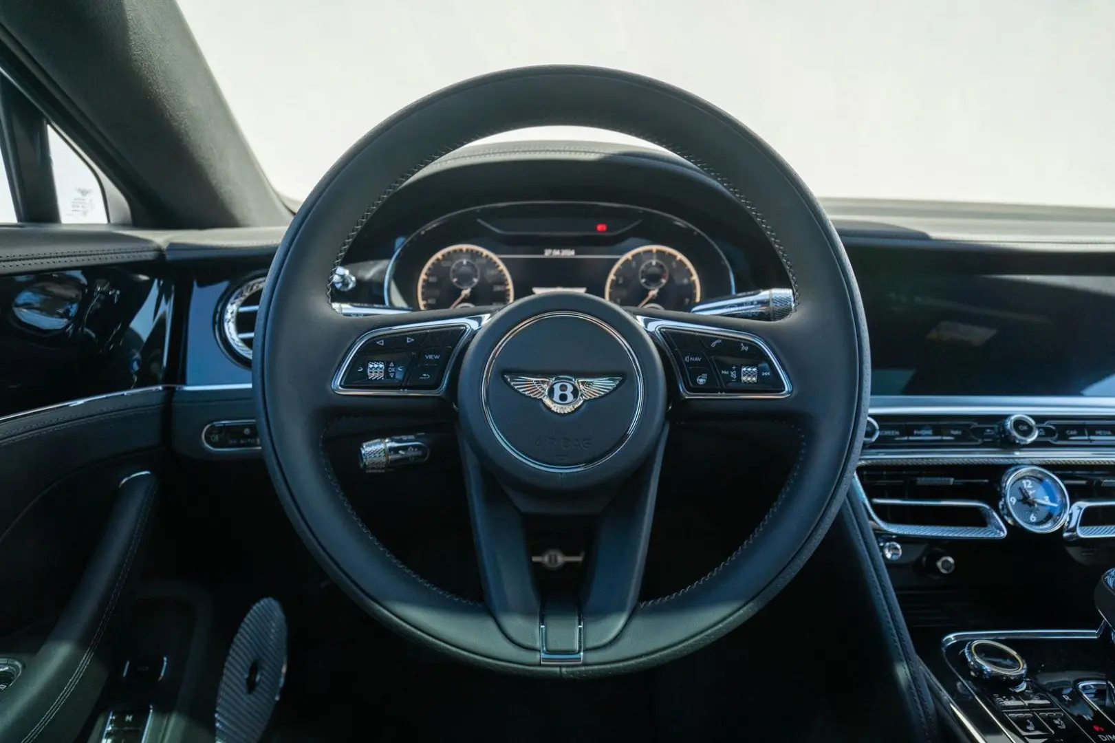 Flying Spur Azure V8  Naim  Rotating Display