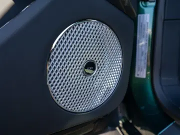 Flying Spur Azure V8  Naim  Rotating Display