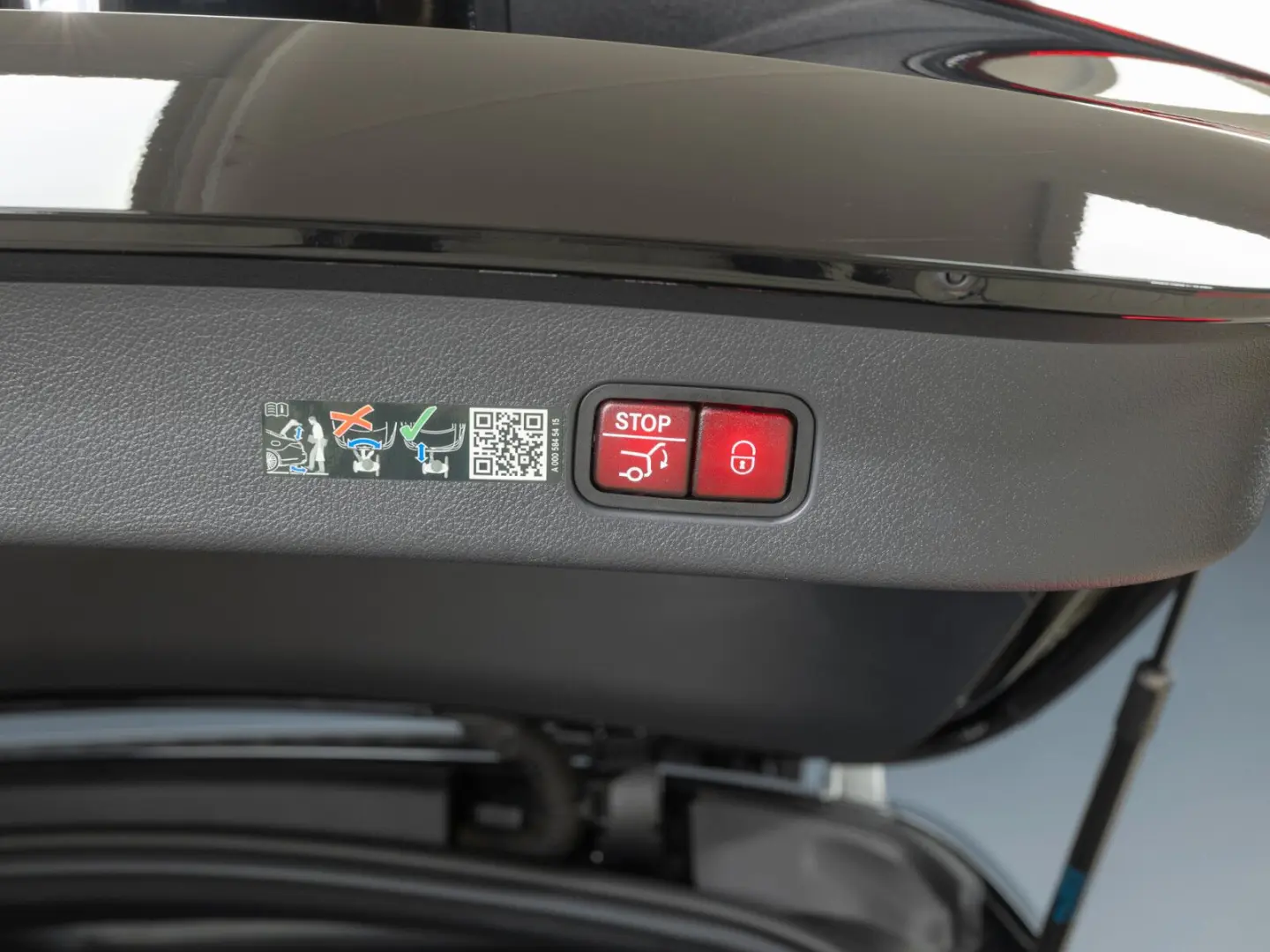 GLC 300 e 4M AMG DIG.LIGHT Pano AHK Distro 360