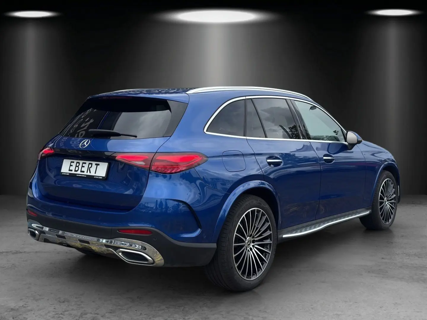 GLC 300 d 4M AMG Distro HUD Pano AHK 360  20