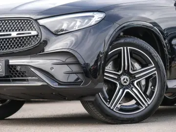GLC 300 4MATIC Coupé  AMG LED NAVI KEYL PANO AHK