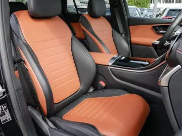 GLC 300 4MATIC Coupé  AMG LED NAVI KEYL PANO AHK