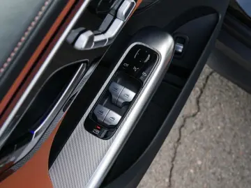 GLC 300 4MATIC Coupé  AMG LED NAVI KEYL PANO AHK