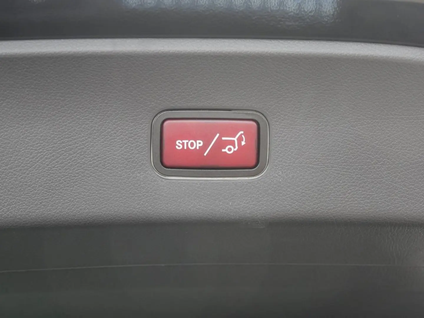 GLC 300 4MATIC Coupé  AMG LED NAVI KEYL PANO AHK