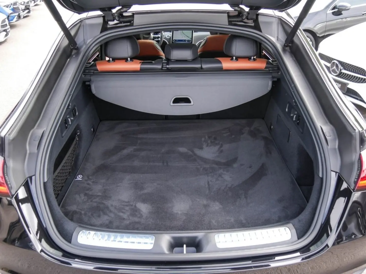 GLC 300 4MATIC Coupé  AMG LED NAVI KEYL PANO AHK