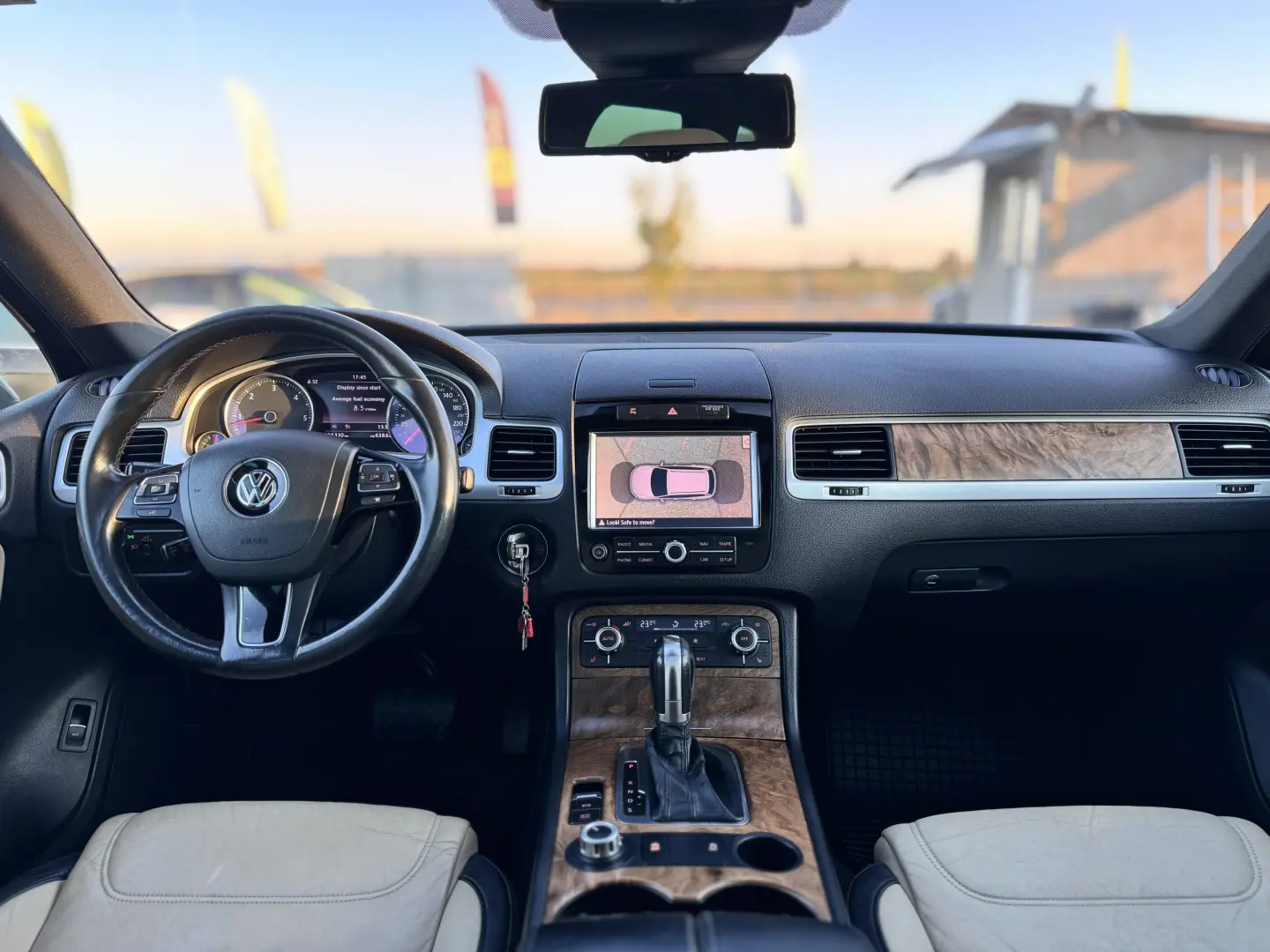 Volkswagen Touareg – Automat – 2011